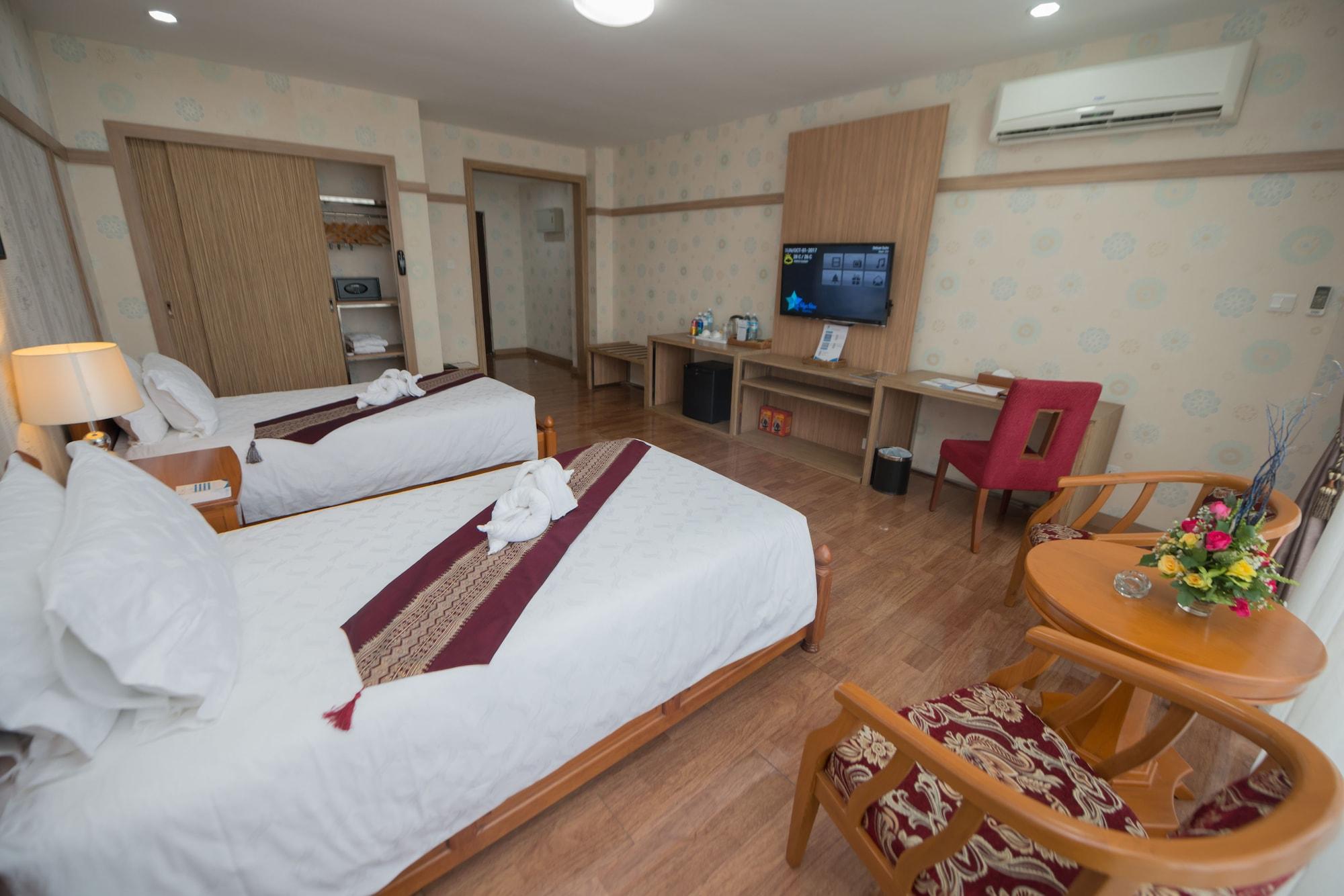 Sky Star Hotel Rangoon Buitenkant foto